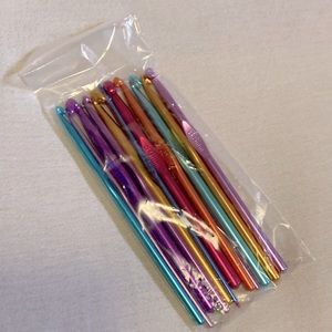 Crochet needles